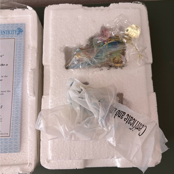 Bradford Exchange Disney Once Upon a Slipper Ornaments Sleeping Beauty and Ariel - Picture 10 of 15